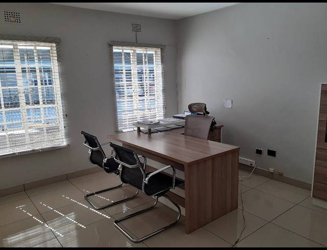 100M² OFFICE FOR SALE IN NELSPRUIT CENTRAL
